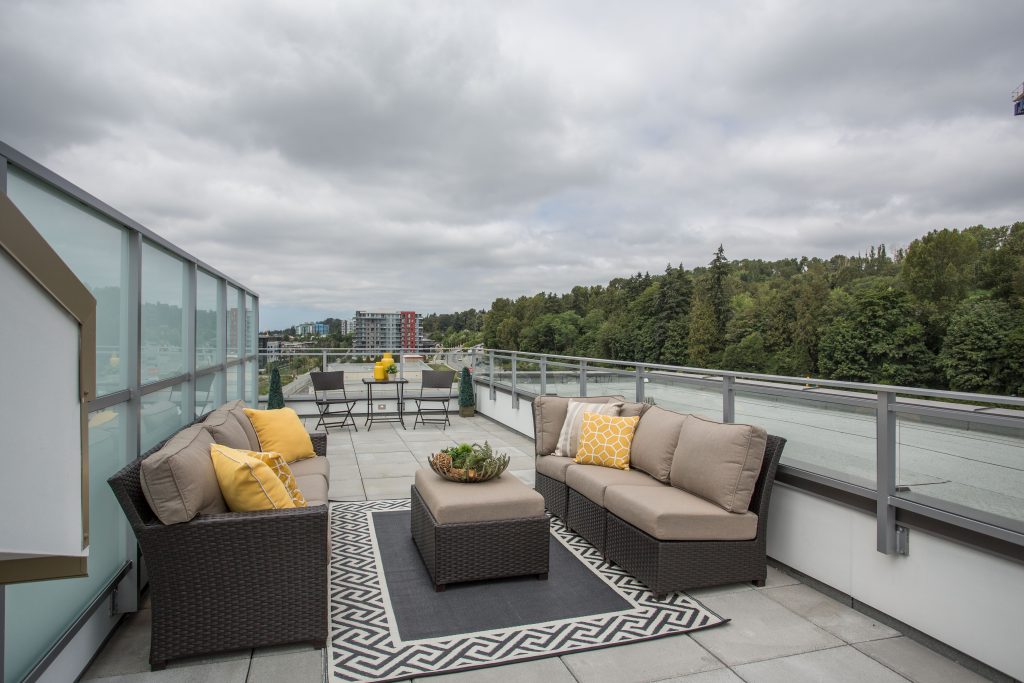 SOLD!! NEW Stunning PENTHOUSE w/ a HUGE Rooftop Patio! | PH 705-3488 SAWMILL CRES (RIVER DISTRICT)